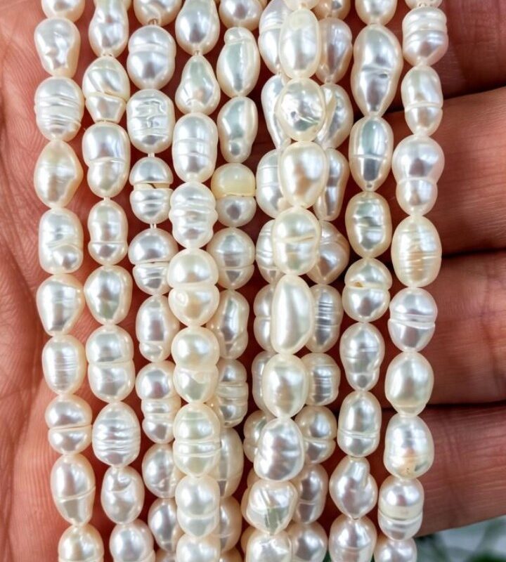 Fio de Pérola de Água Doce Natural Arroz irregular 4x6 mm 49 Pçs